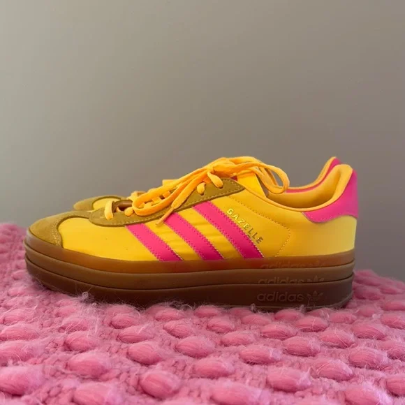 adidas gazelle silver green womens adidas Originals Gazelle Women's Powder Yellow/Lucid Pink/Gum 3 Shoes, Size: 8.5